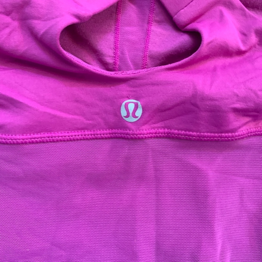 Lululemon Womens tank top activewear Sz 4 built in removeable bra pink/purple - Picture 4 of 7
